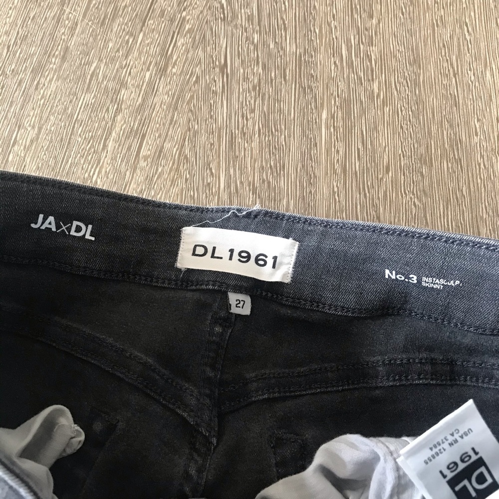 DL1961 Gray Distressed Jeans JAXDL Size 27 - Picture 3 of 7